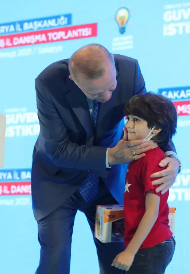 Erdoğan: 'CHP'nin bizi çekmek istediği tezgaha asla gelmeyecek, kardeşliğimizden, muhabbetimizden, birlik ve beraberliğimizden asla taviz...