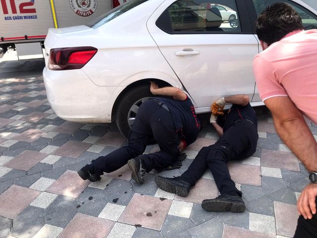 ezmemek icin durdu arabaya girince ekipler 2 14240317 o