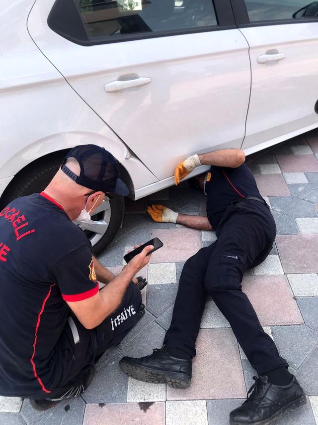 ezmemek icin durdu arabaya girince ekipler 3 14240317 o