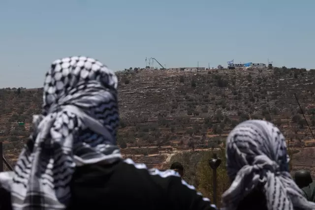 İsrail güçleri Batı Şeria'daki yasa dışı Yahudi yerleşim birimleri karşıtı gösteride 87 Filistinliyi yaraladı