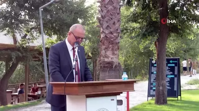 Kanal Temiz teknesi Dalyan'da temizliğe başladı