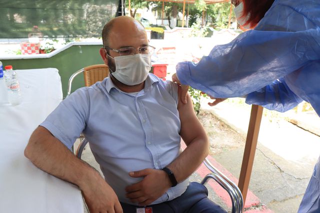 Kapıkule Sınır Kapısı'nda Kovid-19 aşı uygulama merkezi kuruldu