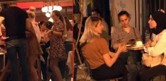 Kısıtlamanın sona ermesi İstanbul akşamlarını hareketlendirdi! Eğlence mekanları doldu taştı