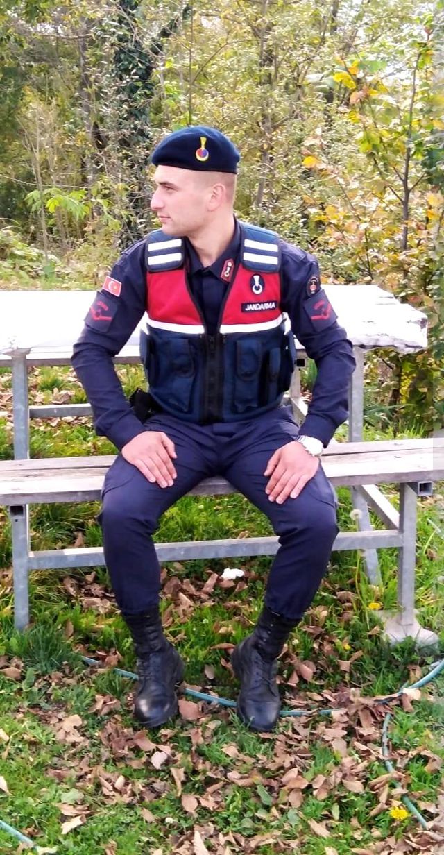 uzman cavusun ismi sehit dustugu camiye veril 14 14241282 o