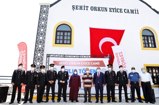 uzman cavusun ismi sehit dustugu camiye veril 2 14241282 o