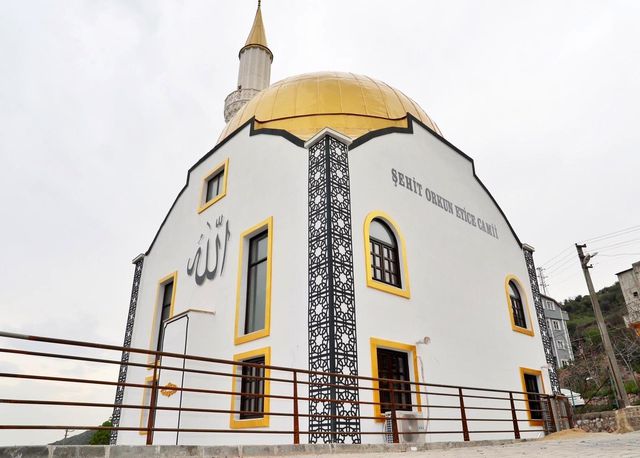 uzman cavusun ismi sehit dustugu camiye veril 5 14241282 o