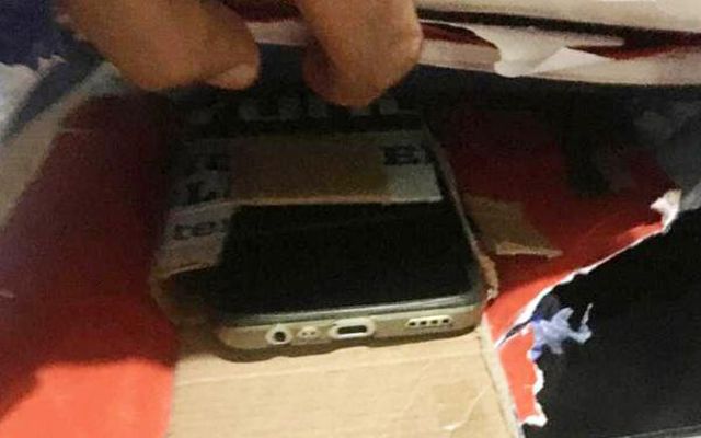 Poşet içinde akıllara durgunluk veren düzenek! Pazarda kadınların özel görüntülerini çeken sapık yakalandı