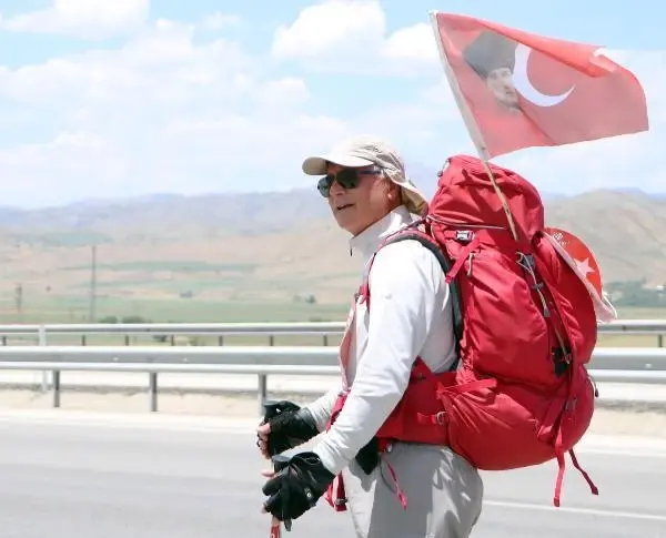 ATATÜRK'ÜN ERZURUM'A GELİŞİNİN 102'NCİ YILI 11 ATATÜRK'ÜN ERZURUM'A GELİŞİNİN 102'NCİ YILI