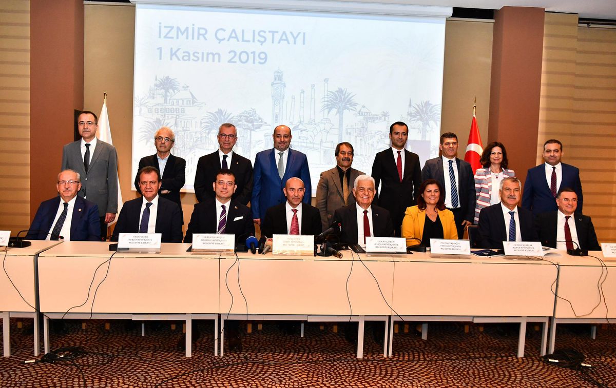 CHP'li belediyeler turizm yasasıyla ilgili 'gelirlerimize el koyma anlamı taşıyor' diyerek Cumhurbaşkanı Erdoğan'a gidiyorlar