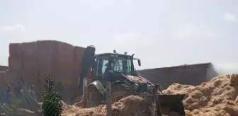 Kıreli: Son dakika haberi! Hüyük'te çıkan yangında ekili alanlar ve saman balyaları yandı Kıreli: Son dakika haberi! Hüyük'te çıkan yangında ekili alanlar ve saman balyaları yandı