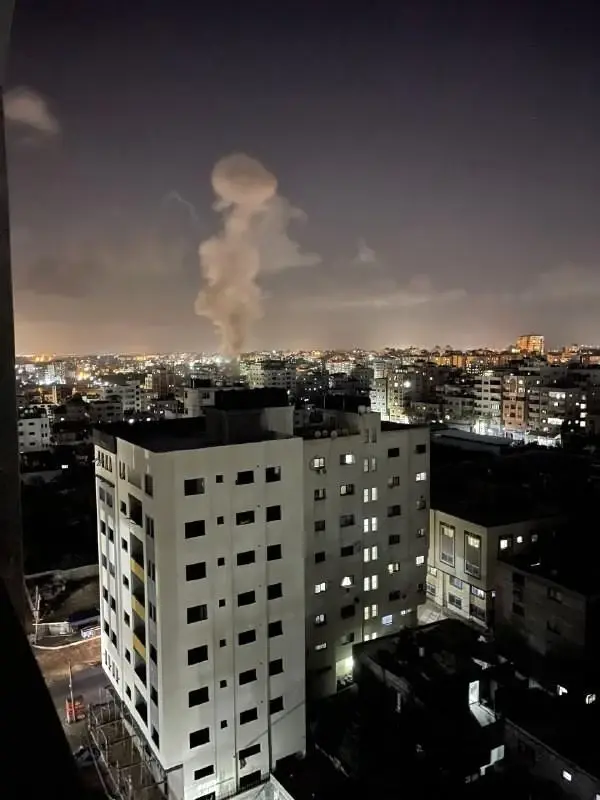 İsrail savaş uçaklarından Gazze Şeridi'ne hava saldırısı