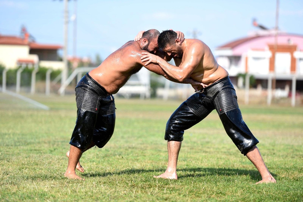 Muratpaşa Belediyesi'nin başpehlivanı Okulu'nun hedefi, altın kemer - Vimarsana News