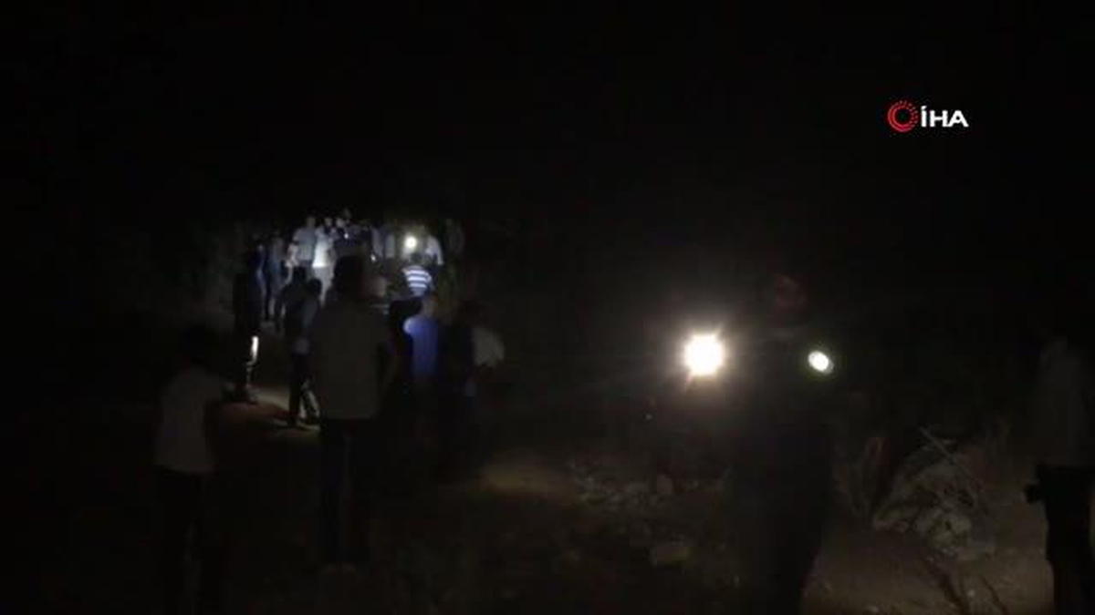 Şemdinli'de yılanın soktuğu çoban için zamanla yarıştılar