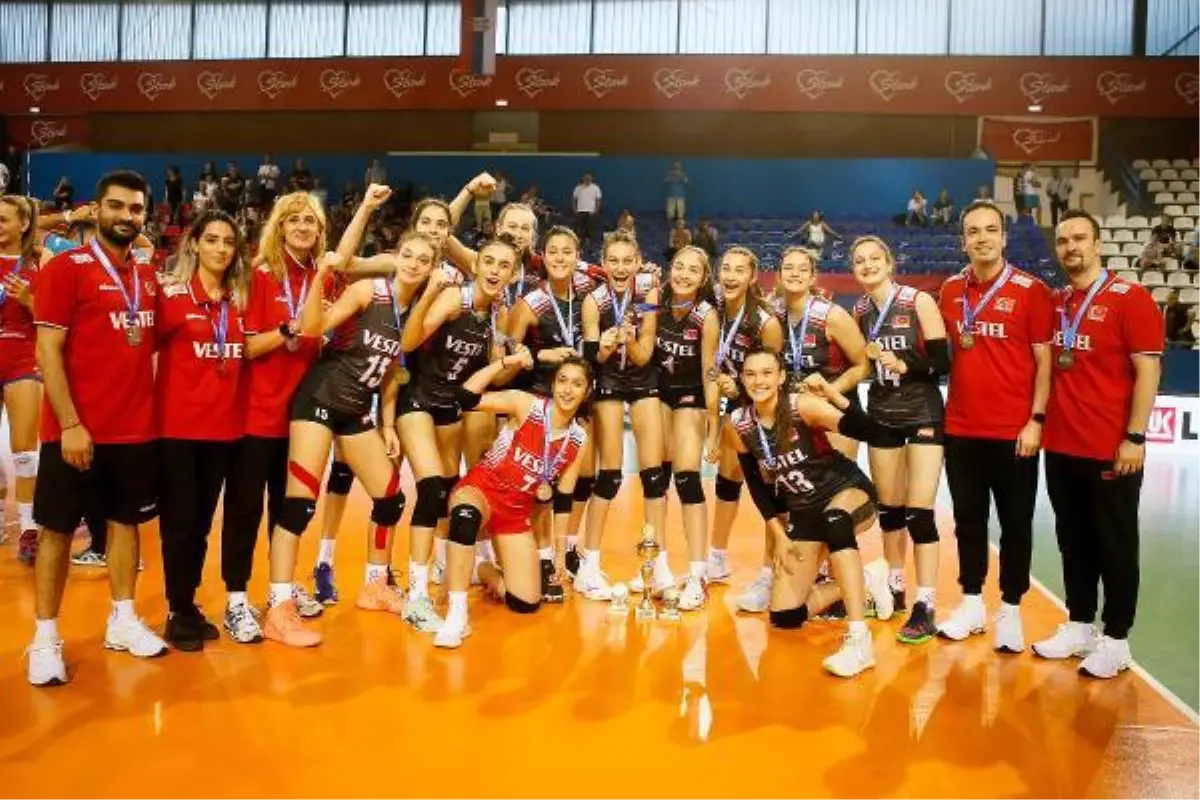 U16 Kız Milli Takımı, Balkan Şampiyonası'nı gümüş madalya ile tamamladı