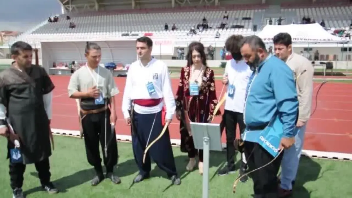 1. Kapadokya Geleneksel Okçuluk Koşusu başladı
