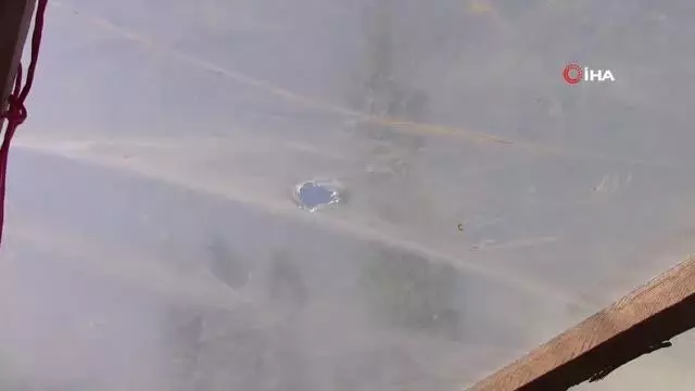 Amasya'da dolu felaketinde seralar ve çatılar delik deşik oldu Amasya'da dolu felaketinde seralar ve çatılar delik deşik oldu