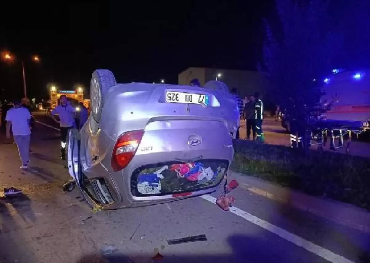 Aydınlatma direğine çarparak takla attı, hız kadranı 120'de takılı kaldı: 1'i ağır 3 yaralı
