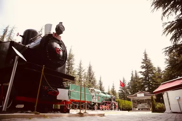 ESKİŞEHİR - Devrim Otomobili Müzesi kapılarını yeniden ziyaretçilerine açtı