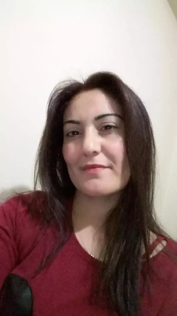 ESKİ SEVGİSİ TARAFINDAN ÖLDÜRÜLEN 3 ÇOCUK ANNESİ TOPRAĞA VERİLDİ