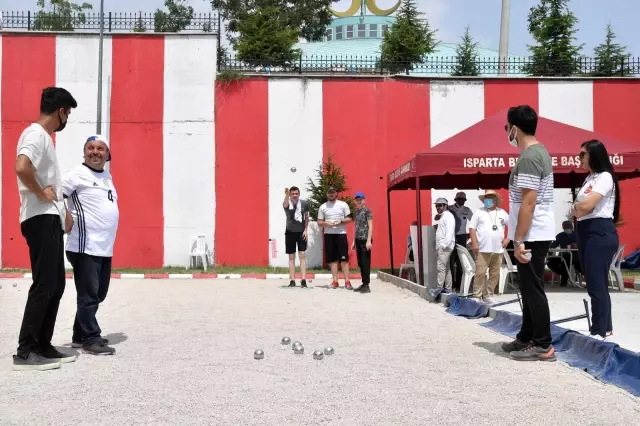 Isparta Belediyesi'nden Bocce turnuvası