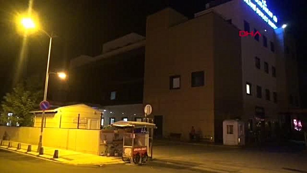İSTANBUL-SİLİVRİ'DE OTEL MÜŞTERİLERİ, GIDA ZEHİRLENMESİ ŞÜPHESİYLE HASTANELİK OLDU