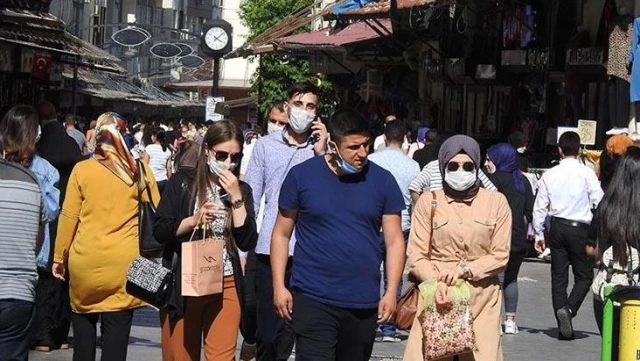 İzmir'de iki gündür koronavirüs kaynaklı ölüm yok