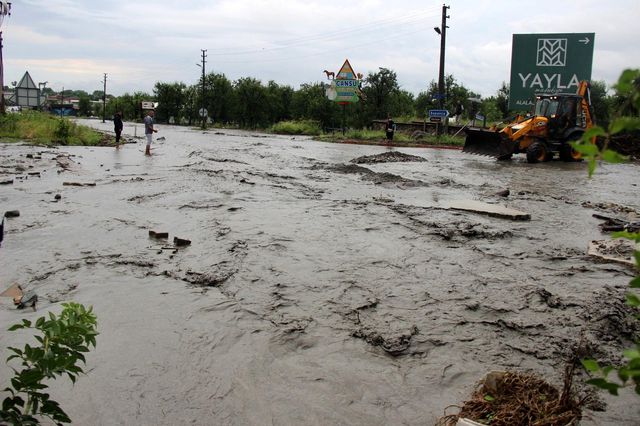 kocaeli valiligi saganak yagista can ve mal k 2 14244460 o