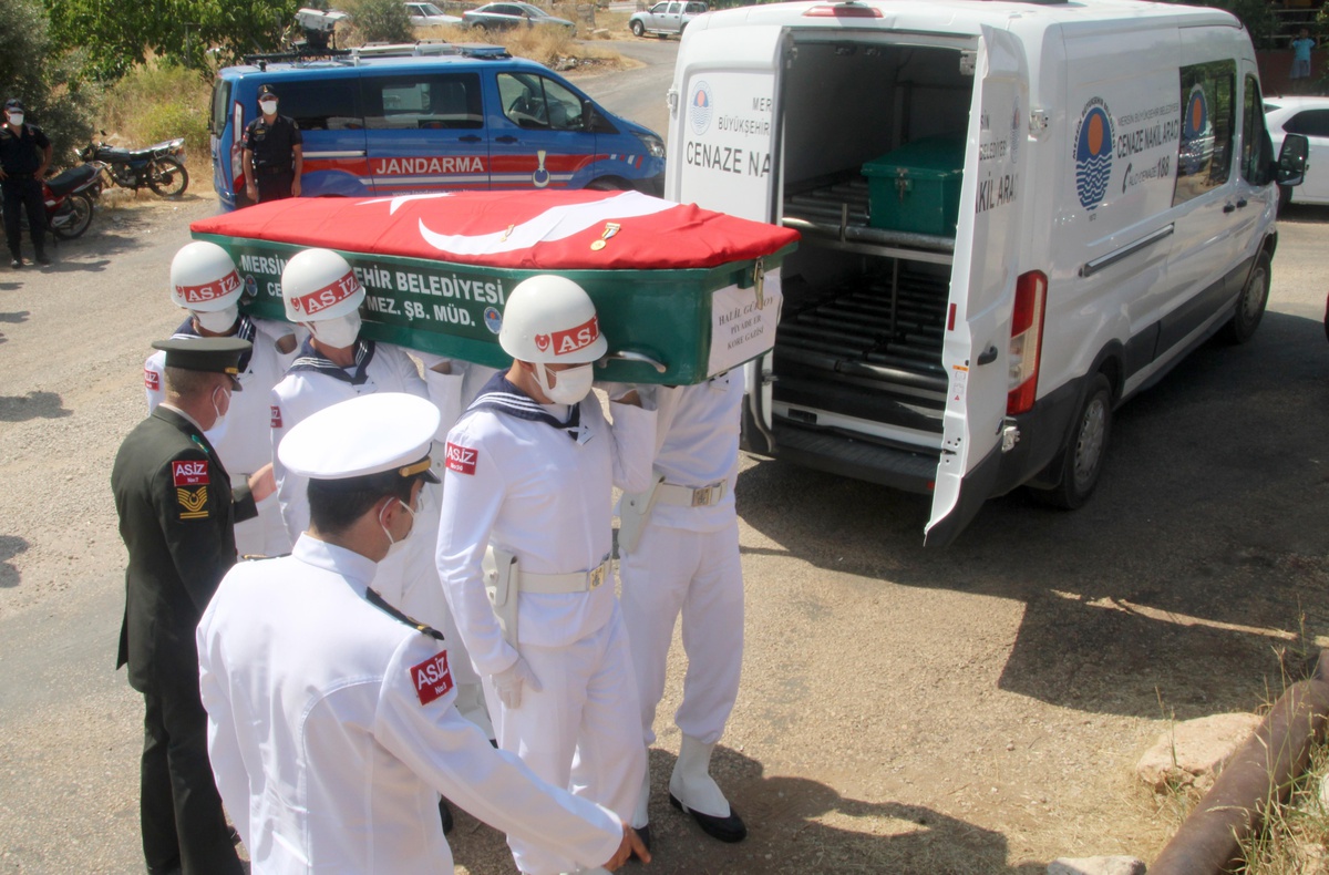 Mersin'de vefat eden Kore gazisi Halil Gürsoy son yolculuğuna uğurlandı - Vimarsana News