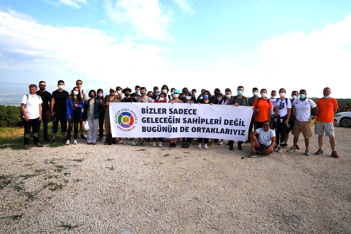 Mysia Yolları'nda gençlerin keyifli yürüyüşü - Vimarsana News