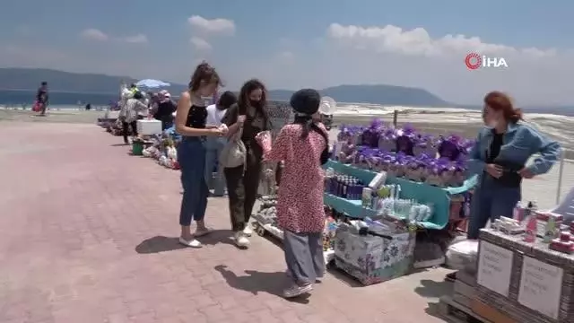 Son dakika... Salda Gölü'ne normalleşmenin ilk hafta sonunda ziyaretçi akını Son dakika... Salda Gölü'ne normalleşmenin ilk hafta sonunda ziyaretçi akını
