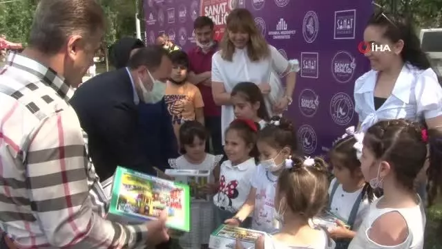 Sanat Akademisi öğrencileri yıl sonu etkinliklerinde yeteneklerini sergiledi