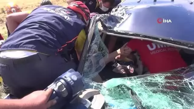 Sıkıştığı araçta acılarını bir kenara bırakan yaralı kadın çocuklarını ve eşini sordu