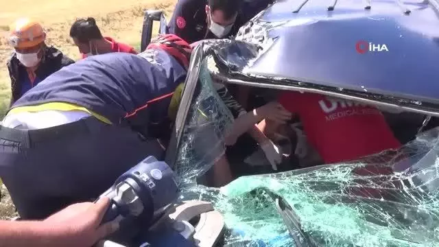 Sıkıştığı araçta acılarını bir kenara bırakan yaralı kadın çocuklarını ve eşini sordu