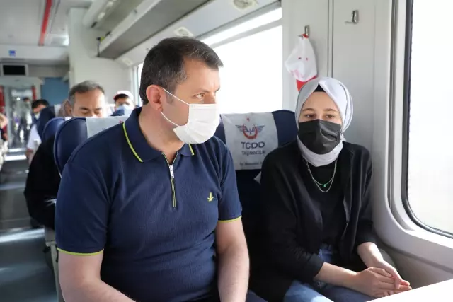 Vali Salih Ayhan öğrenciler ile Divriği ilçesini gezdi