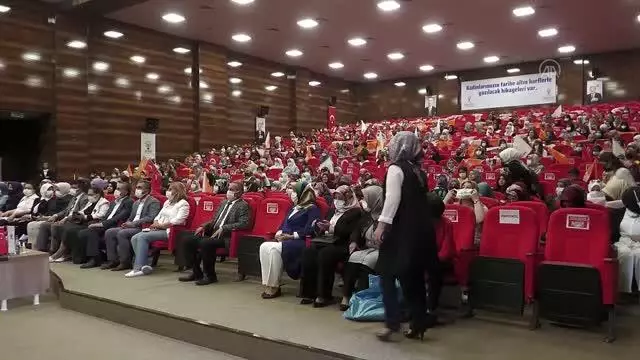 AK Parti Genel Merkez Kadın Kolları Başkanı Keşir, İl Kadın Kolları Teşkilatı Toplantısı'na katıldı AK Parti Genel Merkez Kadın Kolları Başkanı Keşir, İl Kadın Kolları Teşkilatı Toplantısı'na katıldı