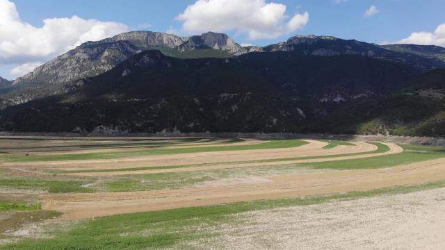 Bir zamanlar balık tutulan Altınkaya Barajı tarım arazisine dönüştü