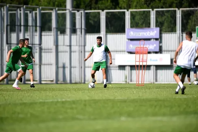 Bursaspor'da çalışmalar tempolu devam ediyor