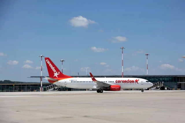 Correnton Airlines aterrizará un avión en el aeropuerto de Basilea esta vez.