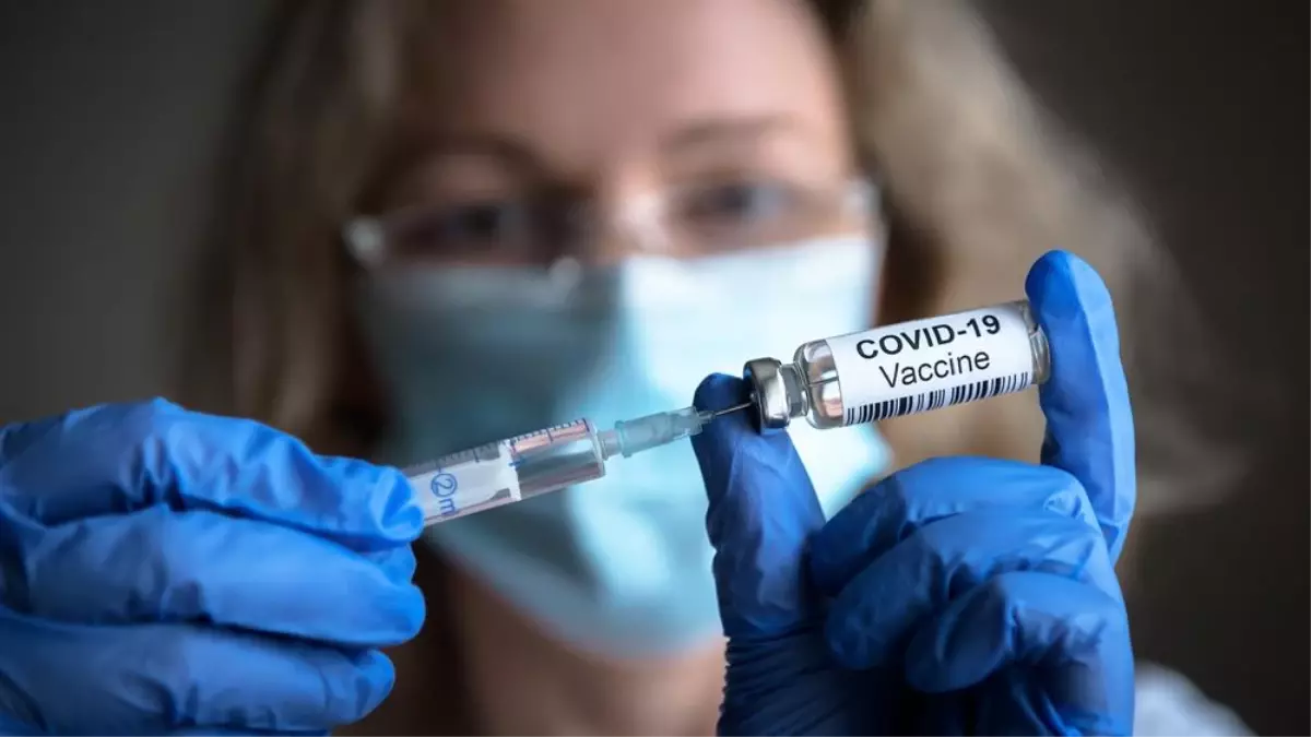 Doktorlar, 3. Doz COVID-19 aşısı konusunda Sağlık Bakanlığı'ndan bilgi istiyor
