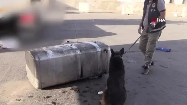 En yüksek miktar oldu... Gümrük Muhafaza Gürbulak'ta 462 litre likit eroin ele geçirdi