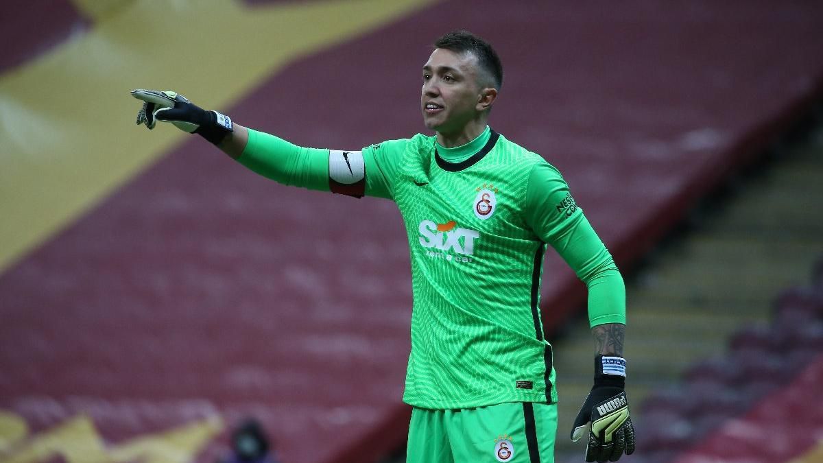 Fernando Muslera'yı PSV maçına yetiştirecek plan hazır! Kritik mücadelede sahada olacak