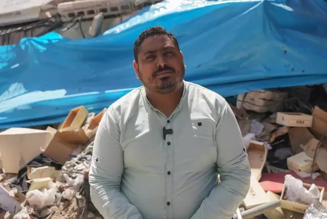 İsrail saldırılarında bacaklarını, evini ve ofisini kaybeden Filistinli gazeteci hayallerinden vazgeçmiyor