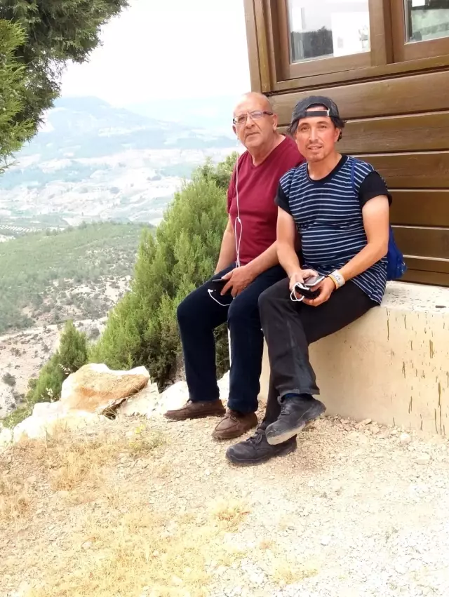 İzmirli sanatçı, Karacasu'daki çalıştayda kalbine yenildi