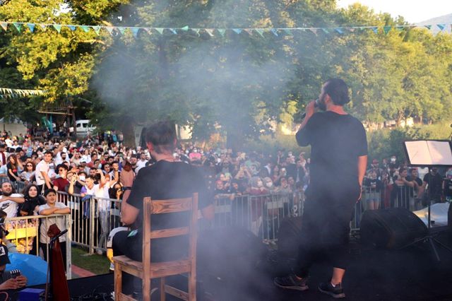 konserde surpriz evlilik teklifi 4 14245883 o