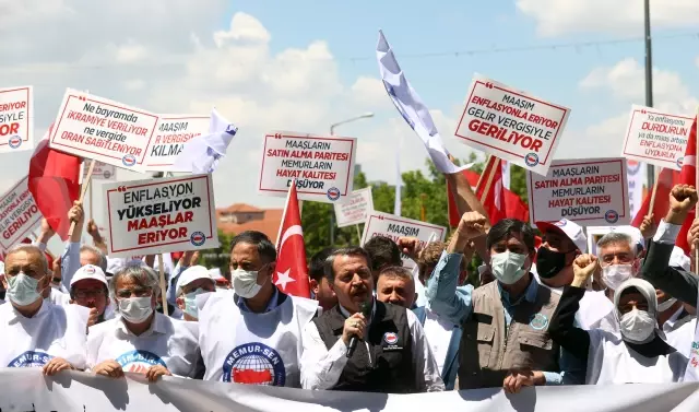 Kırşehir ve Sivas'ta Memur-Sen ücretlere seyyanen zam talep etti