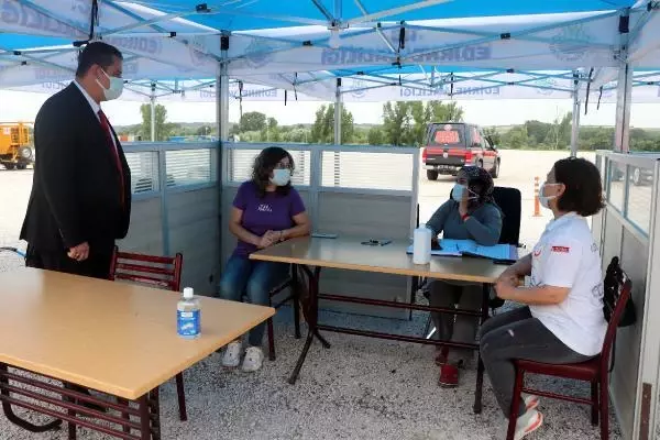 Mobile vaccination center for 'expatriates' at Kapikule Border Gate