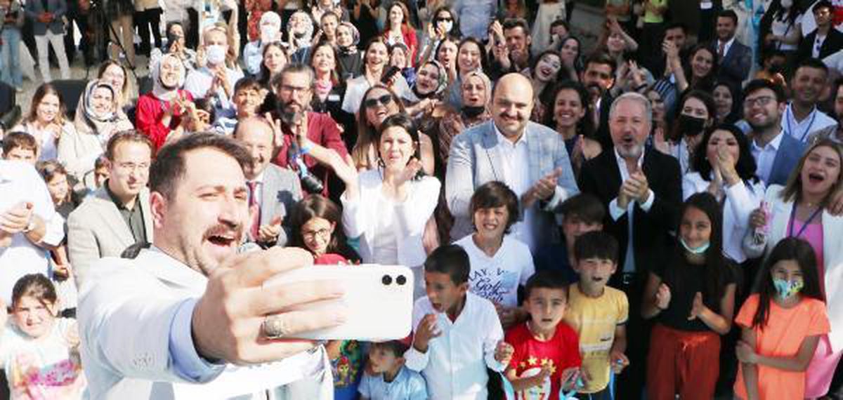 SAADET ÖĞRETMEN: ARTIK ÇOCUKLAR KONUŞMAYA BAŞLADI