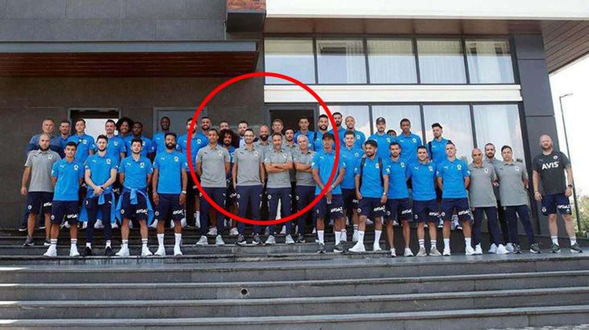 Takım fotoğrafında yer almayan Volkan Demirel'in izinli olduğu ortaya çıktı