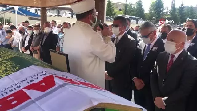 TÜRSAB Başkanı Kürşat Özeken son yolculuğuna uğurlandı TÜRSAB Başkanı Kürşat Özeken son yolculuğuna uğurlandı