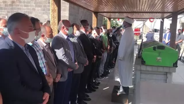 TÜRSAB Başkanı Kürşat Özeken son yolculuğuna uğurlandı